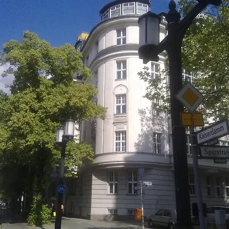 Hotel-pension Gribnitz ברלין