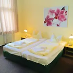 Hotel-pension Gribnitz 酒店 柏林